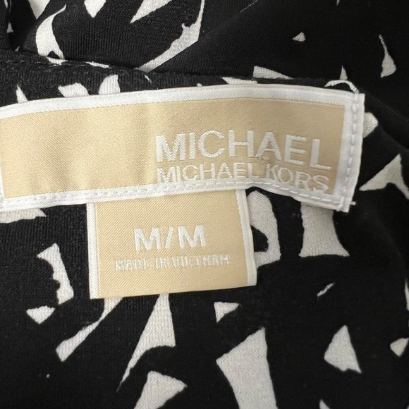 Michael Kors Black White Geometric Print Sleeveless Drape Neck Dress size Medium - Picture 8 of 10